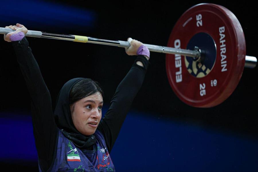 دختر وزنه‌بردار ایران از دستیابی به مدال بازماند
